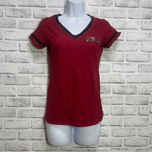 Guess V-Neck Logo T-Shirt Medium